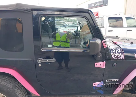 2014 Jeep Wrangler Sport z USA, uszkodzony, nr VIN 1C4AJWAG8EL306921